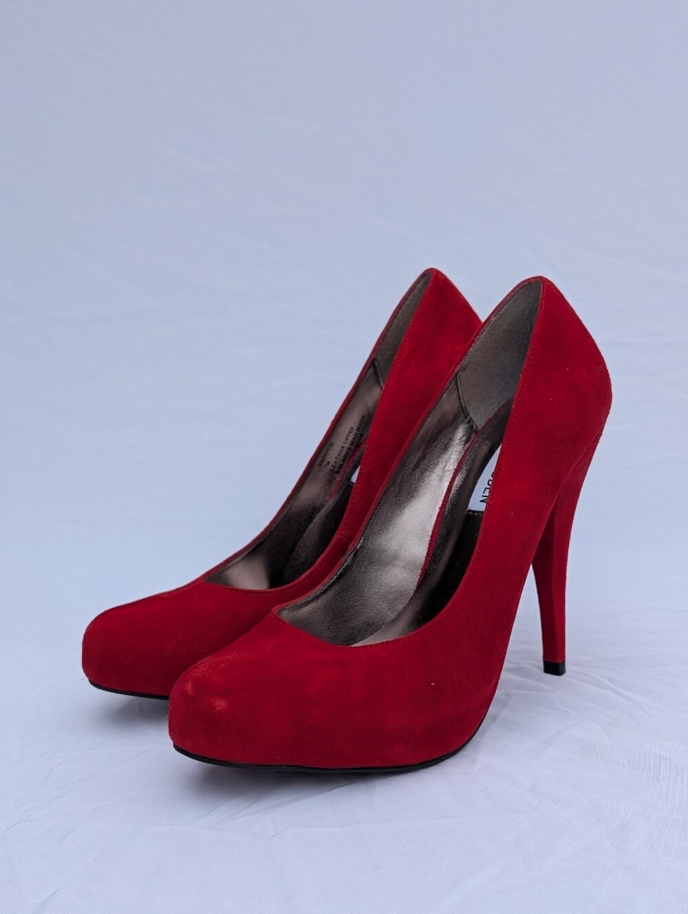 Steve Madden Red Suede Trinitie Heels